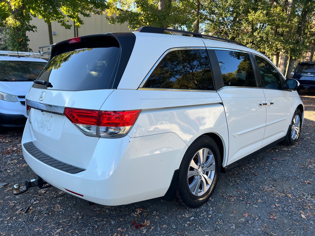 2015 Honda Odyssey Image 4