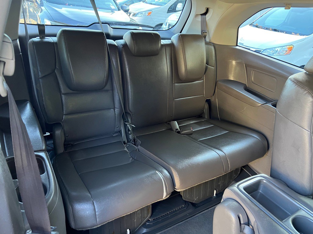 2015 Honda Odyssey Image 11