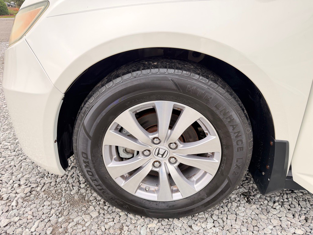 2015 Honda Odyssey Image 9