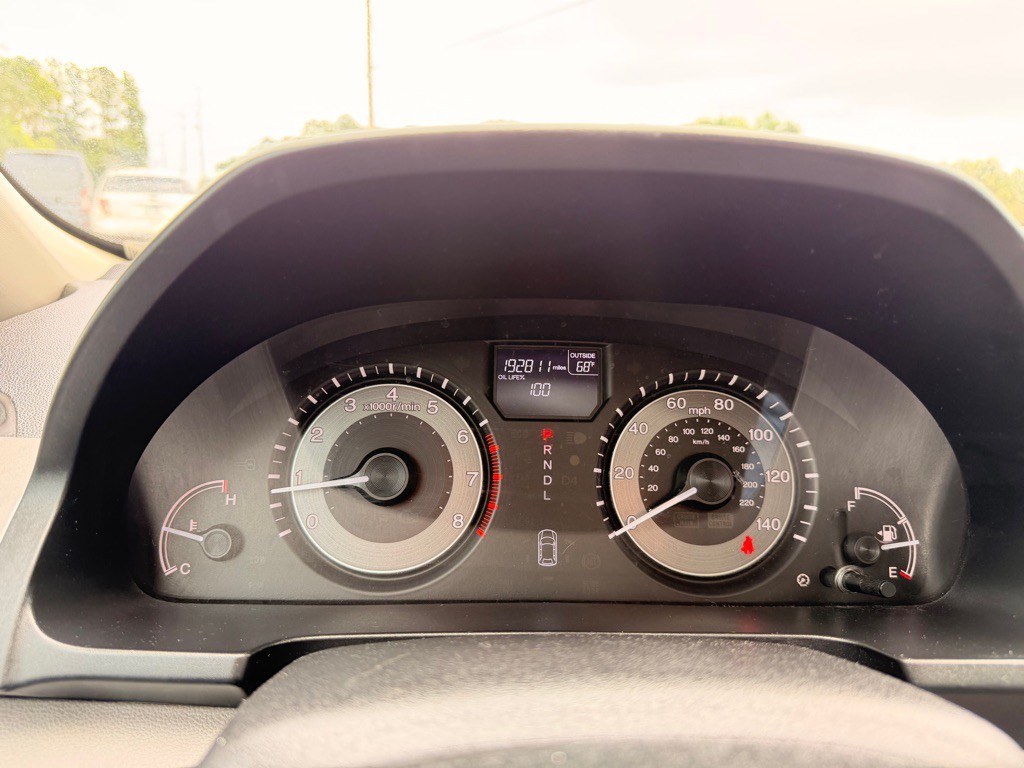 2015 Honda Odyssey Image 16