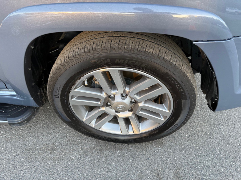 2013 Toyota 4Runner Image 5