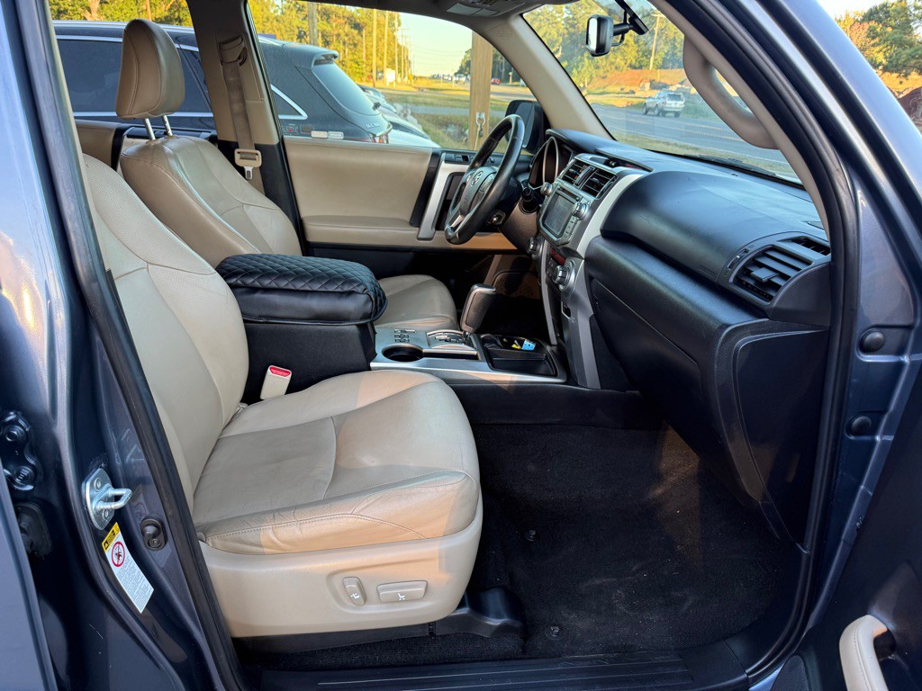 2013 Toyota 4Runner Image 6