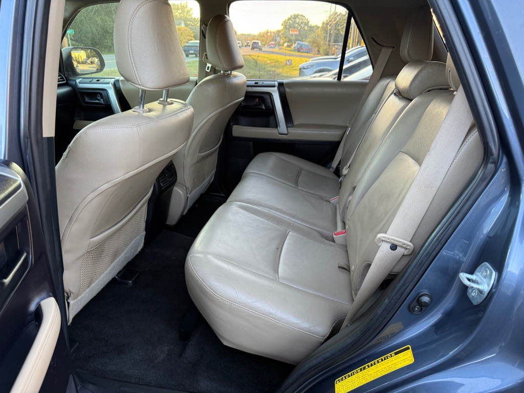 2013 Toyota 4Runner Image 10