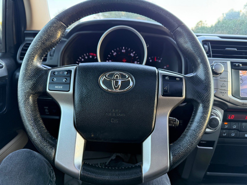2013 Toyota 4Runner Image 17