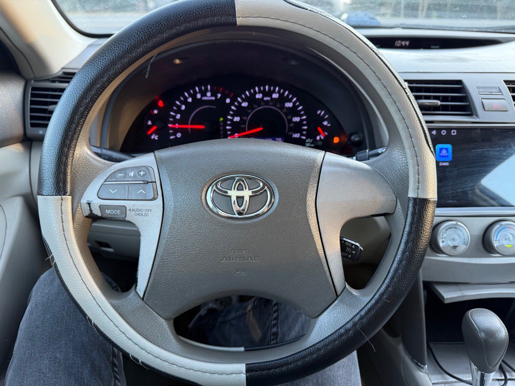 2011 Toyota Camry Image 13