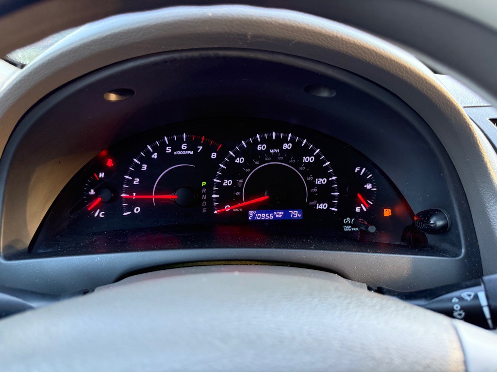 2011 Toyota Camry Image 14