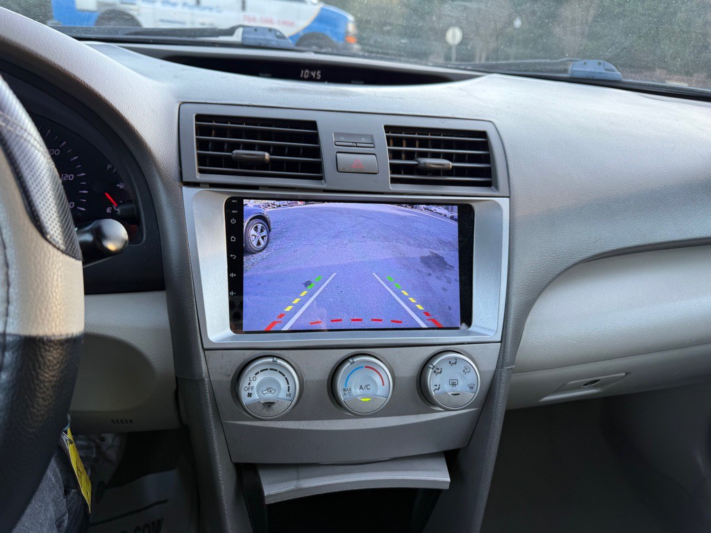 2011 Toyota Camry Image 16