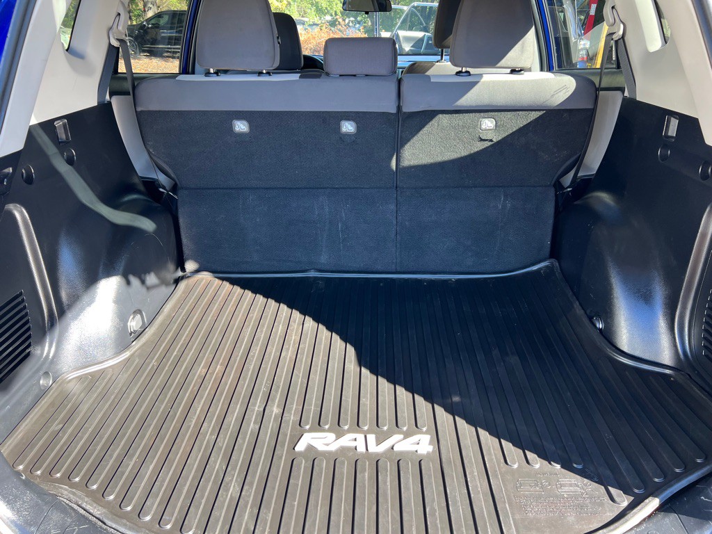 2015 Toyota Rav4 Image 7
