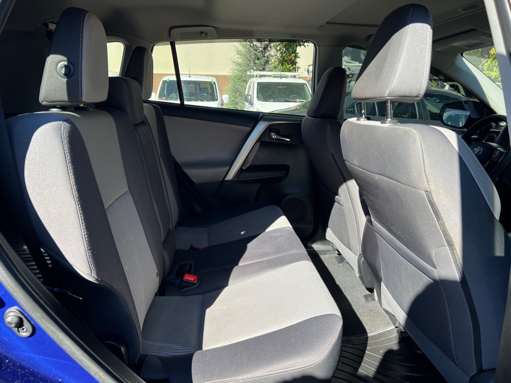 2015 Toyota Rav4 Image 10