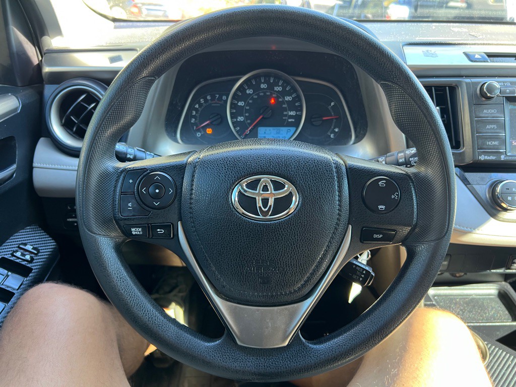 2015 Toyota Rav4 Image 12