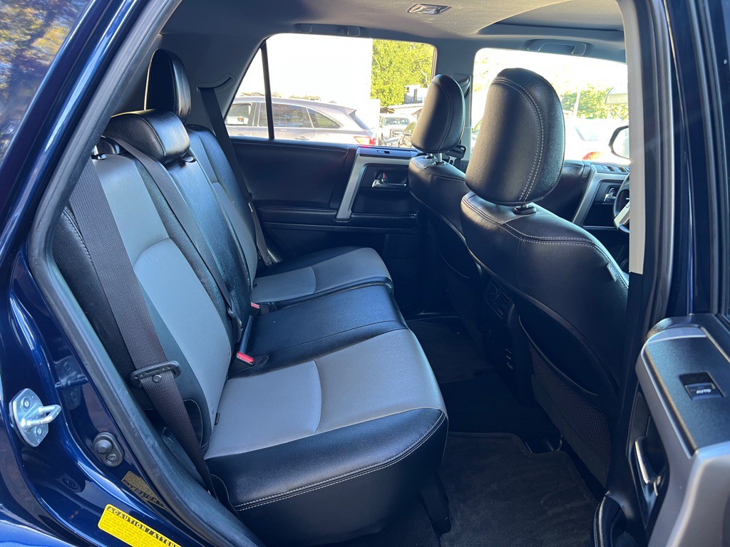 2014 Toyota 4Runner Image 10