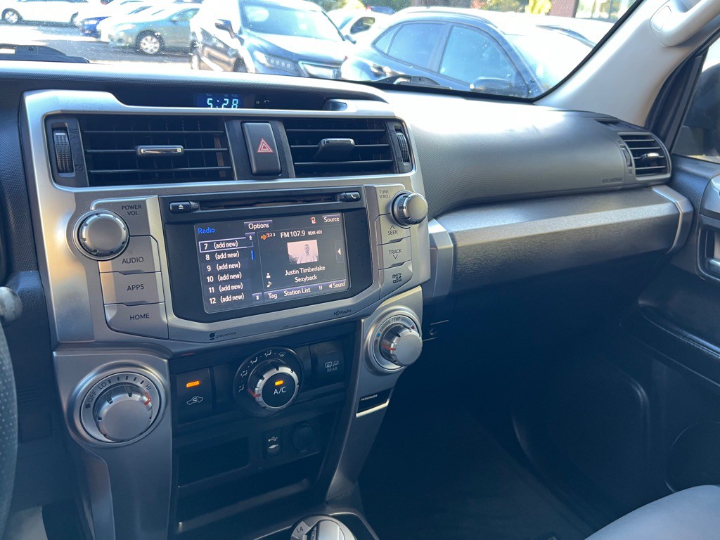 2014 Toyota 4Runner Image 14