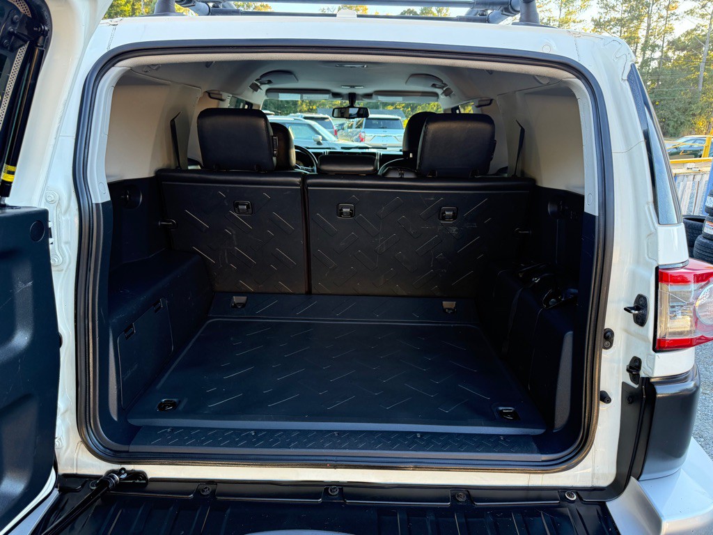 2013 Toyota FJ Cruiser Image 9