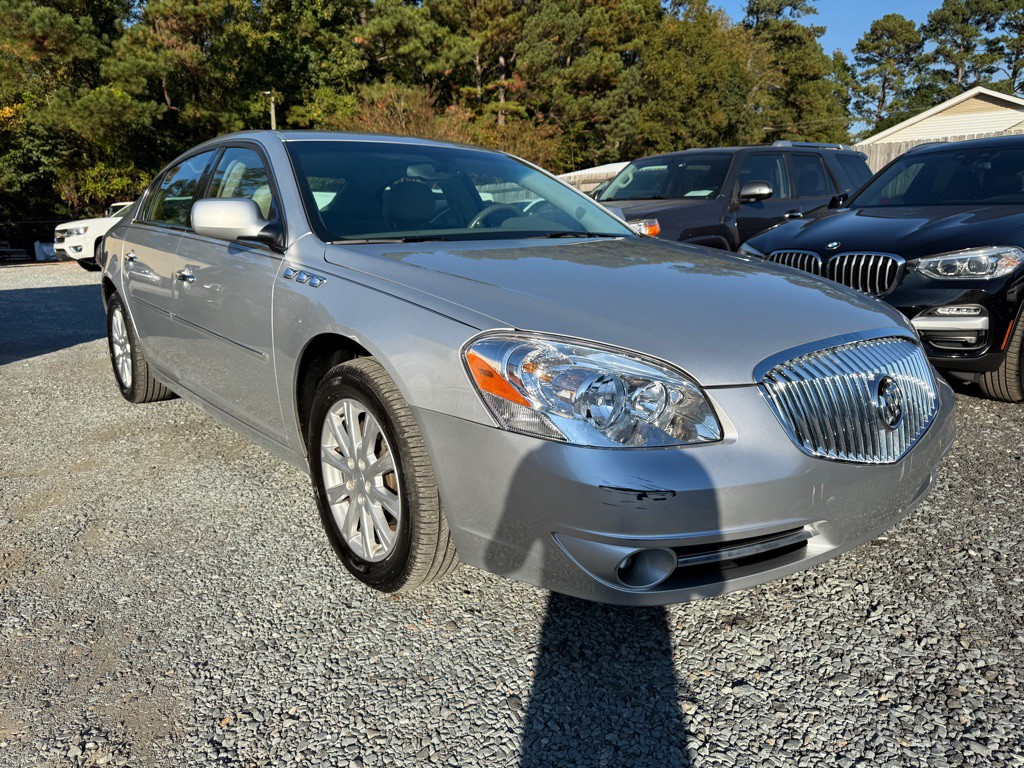 2011 Buick Lucerne Image 4