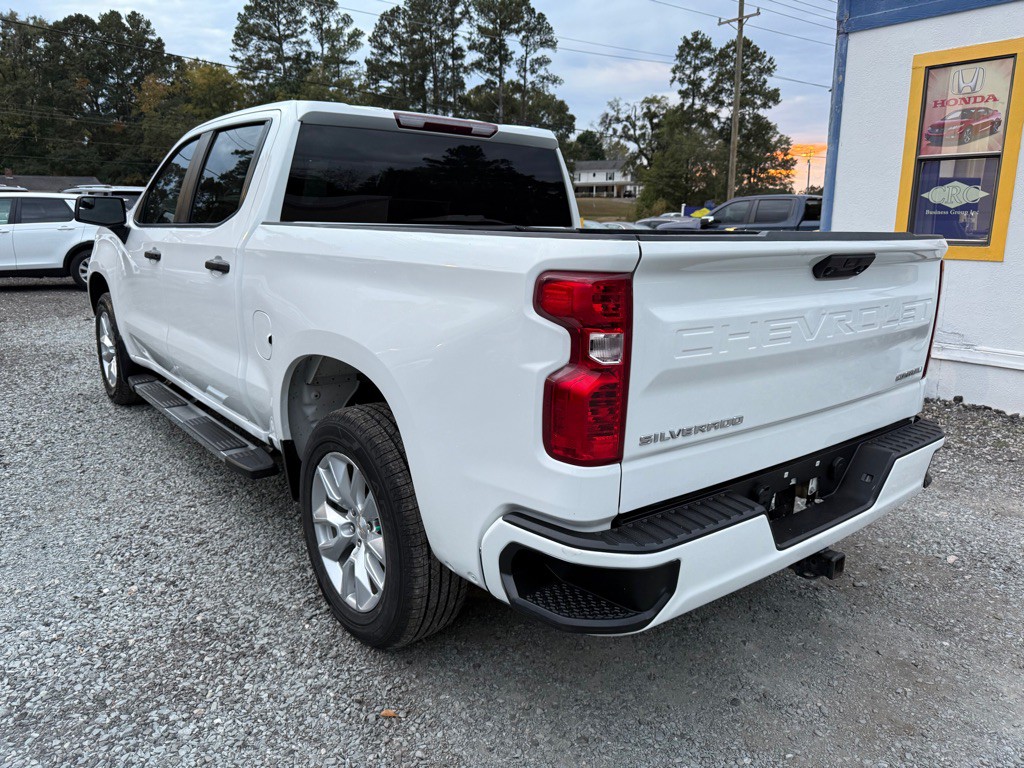 2023 Chevrolet Silverado 1500 Image 2