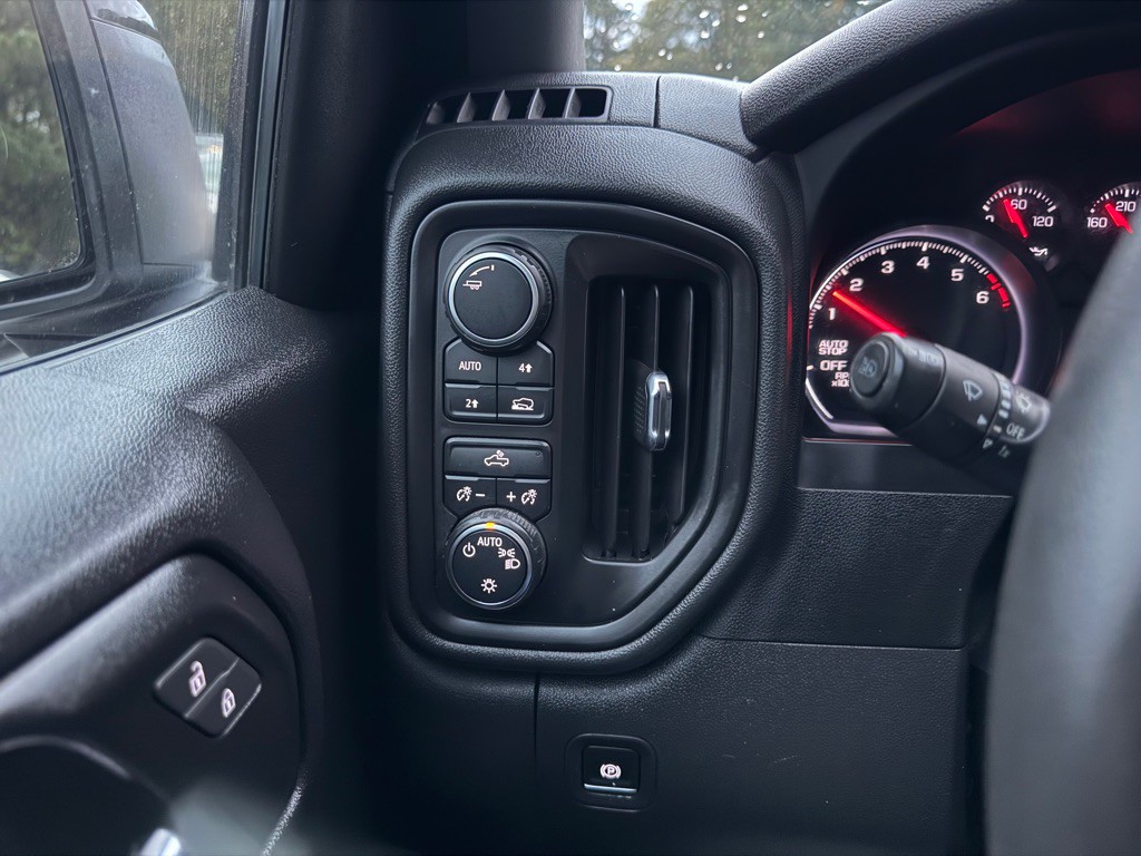 2023 Chevrolet Silverado 1500 Image 15