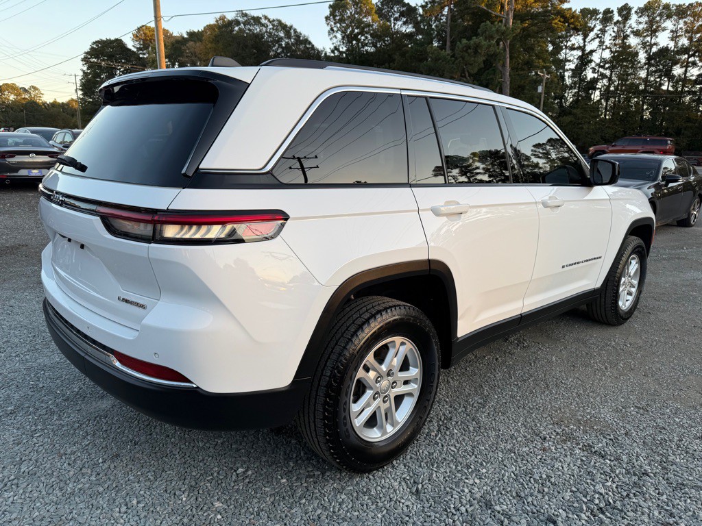 2023 Jeep Grand Cherokee Image 3