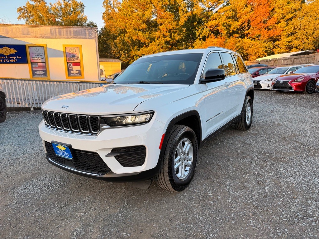 2023 Jeep Grand Cherokee Image 1