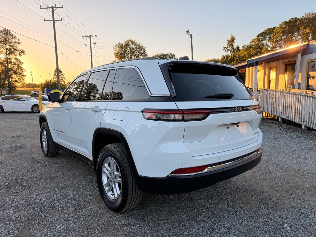 2023 Jeep Grand Cherokee Image 2