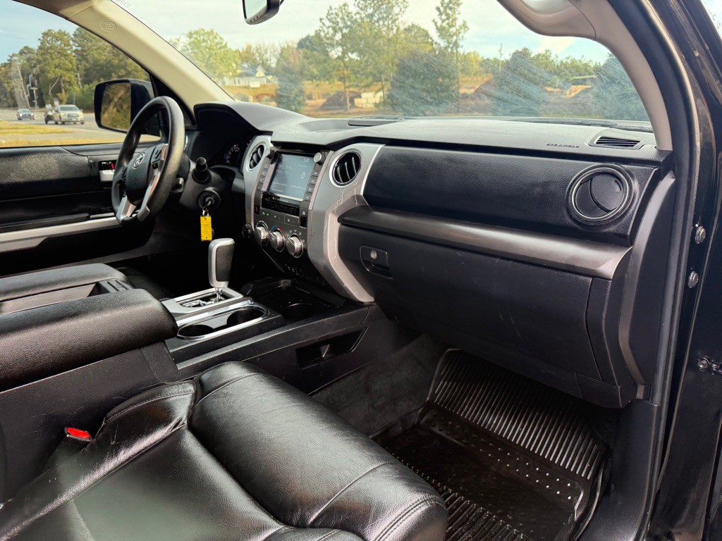 2021 Toyota Tundra Image 7