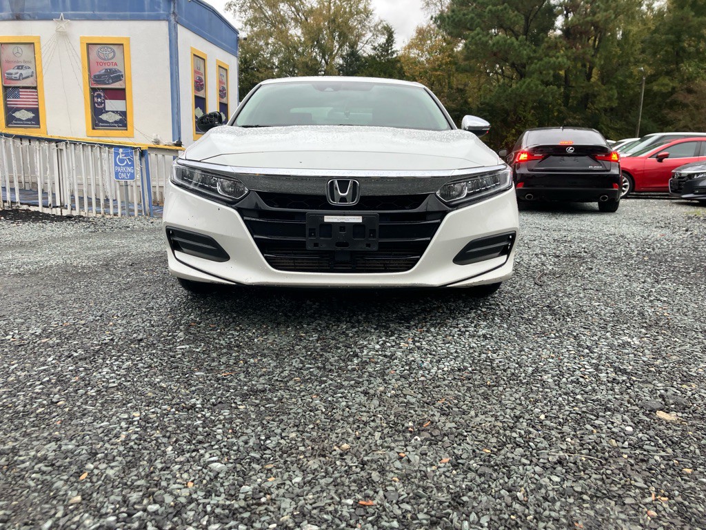 2018 Honda Accord Image 2