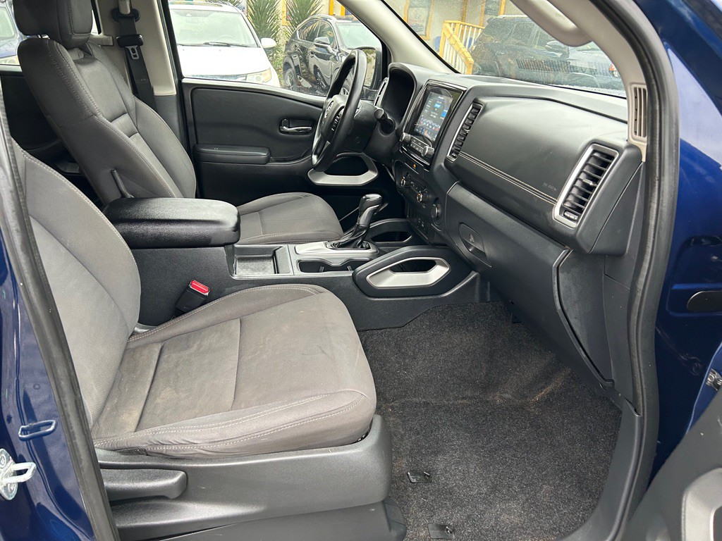 2022 Nissan Frontier Image 6