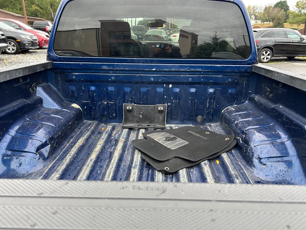 2022 Nissan Frontier Image 9