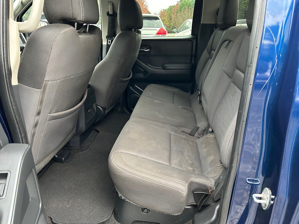 2022 Nissan Frontier Image 10