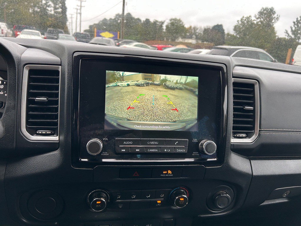 2022 Nissan Frontier Image 16