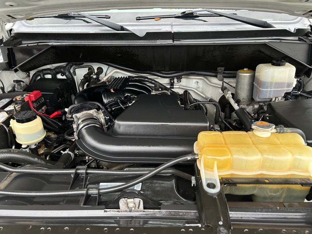 2016 Nissan NV Image 9