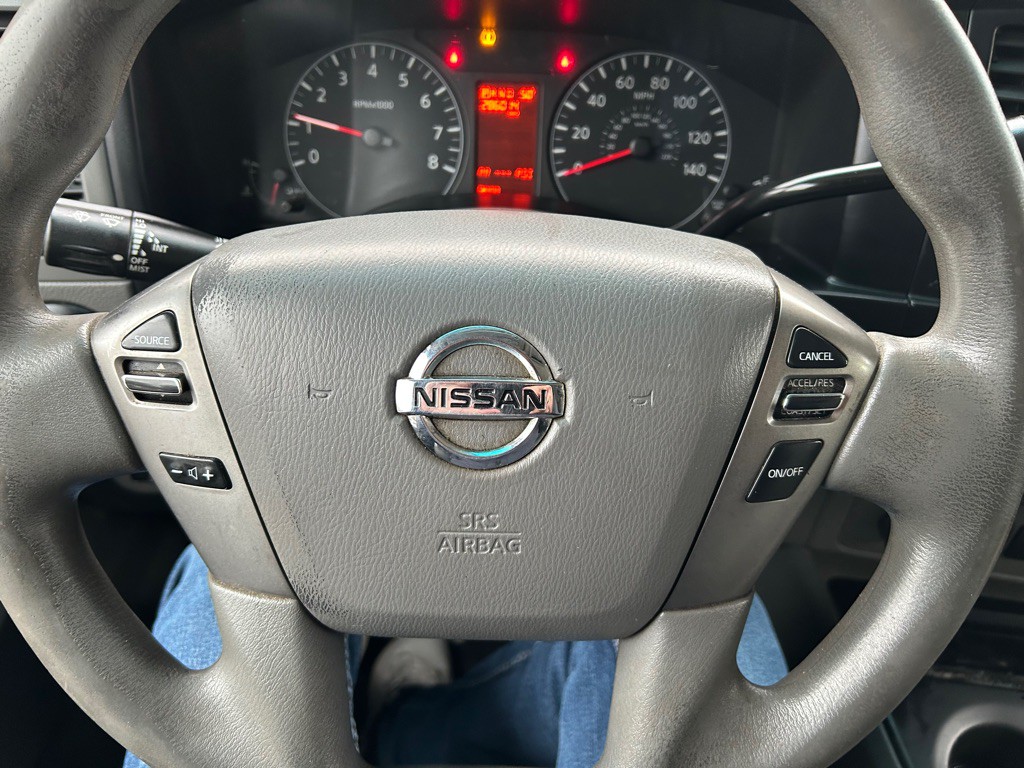 2016 Nissan NV Image 10