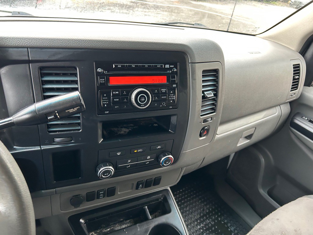 2016 Nissan NV Image 12