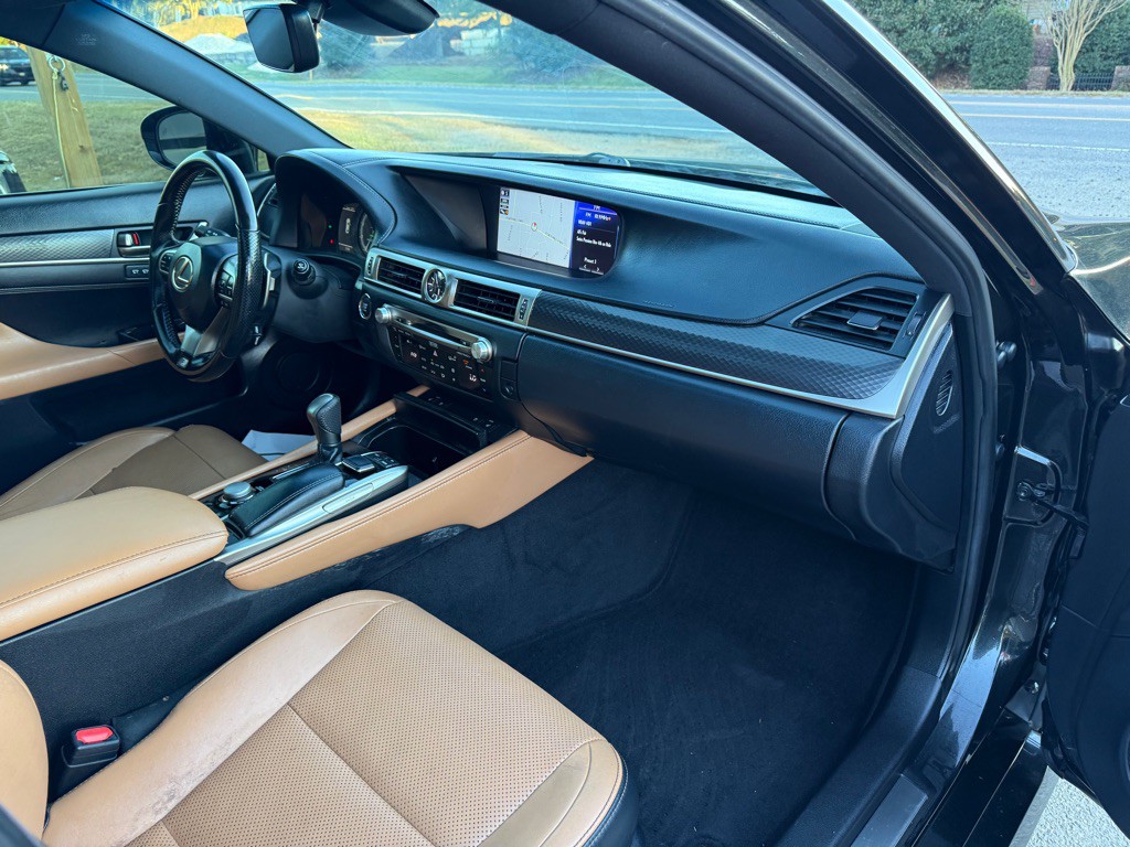 2018 Lexus GS Image 6