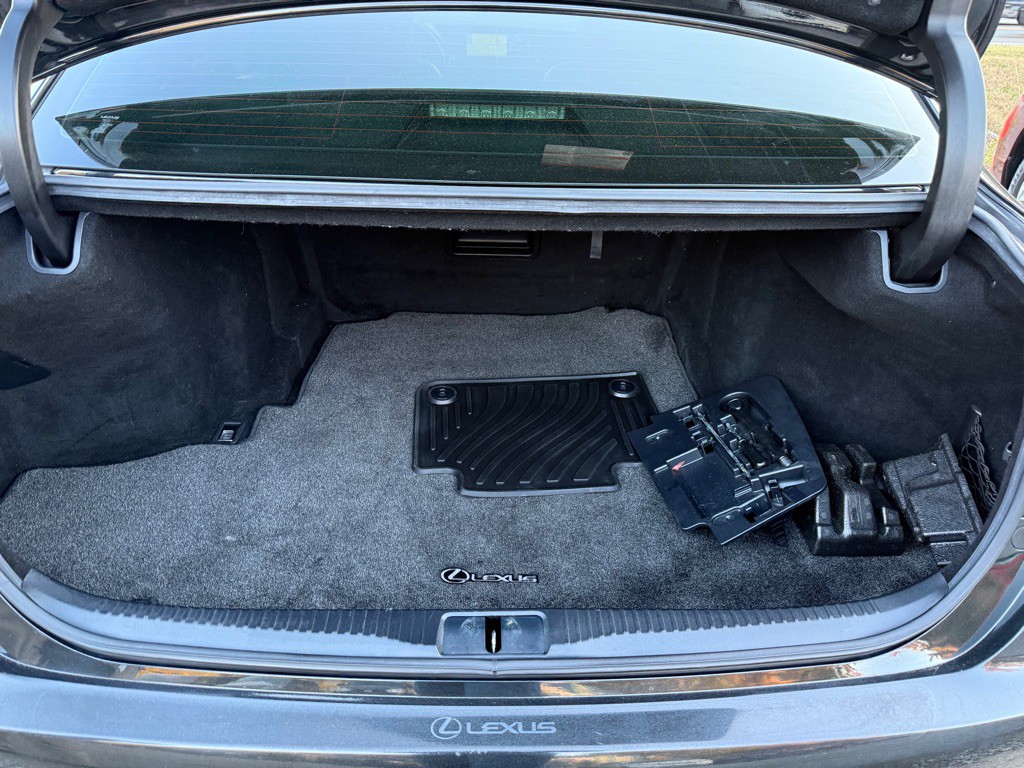 2018 Lexus GS Image 9