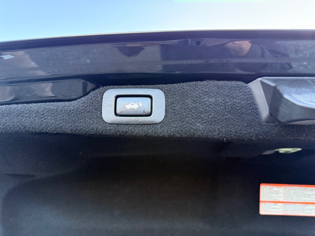 2018 Lexus GS Image 10