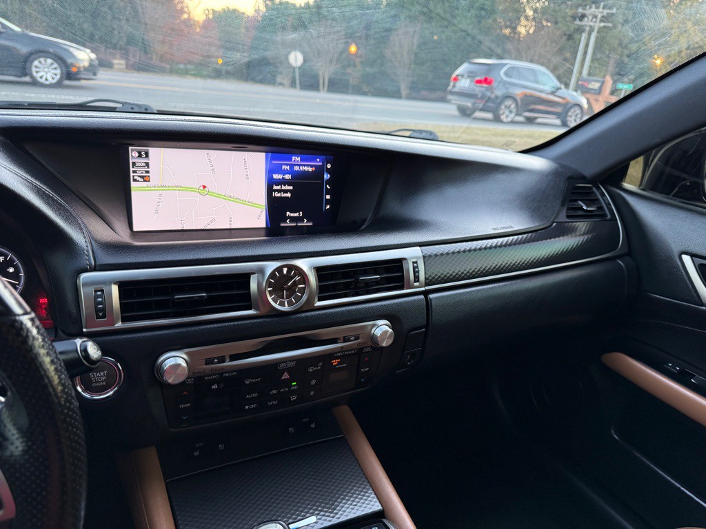 2018 Lexus GS Image 19