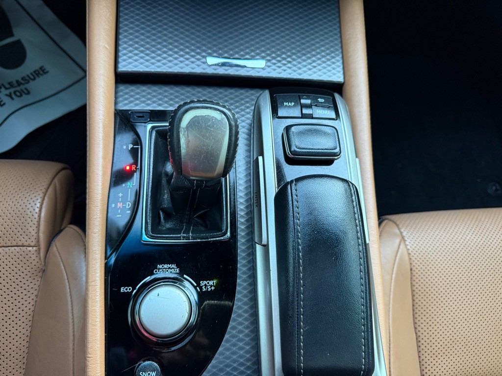 2018 Lexus GS Image 22