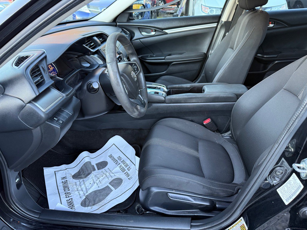 2017 Honda Civic Image 9