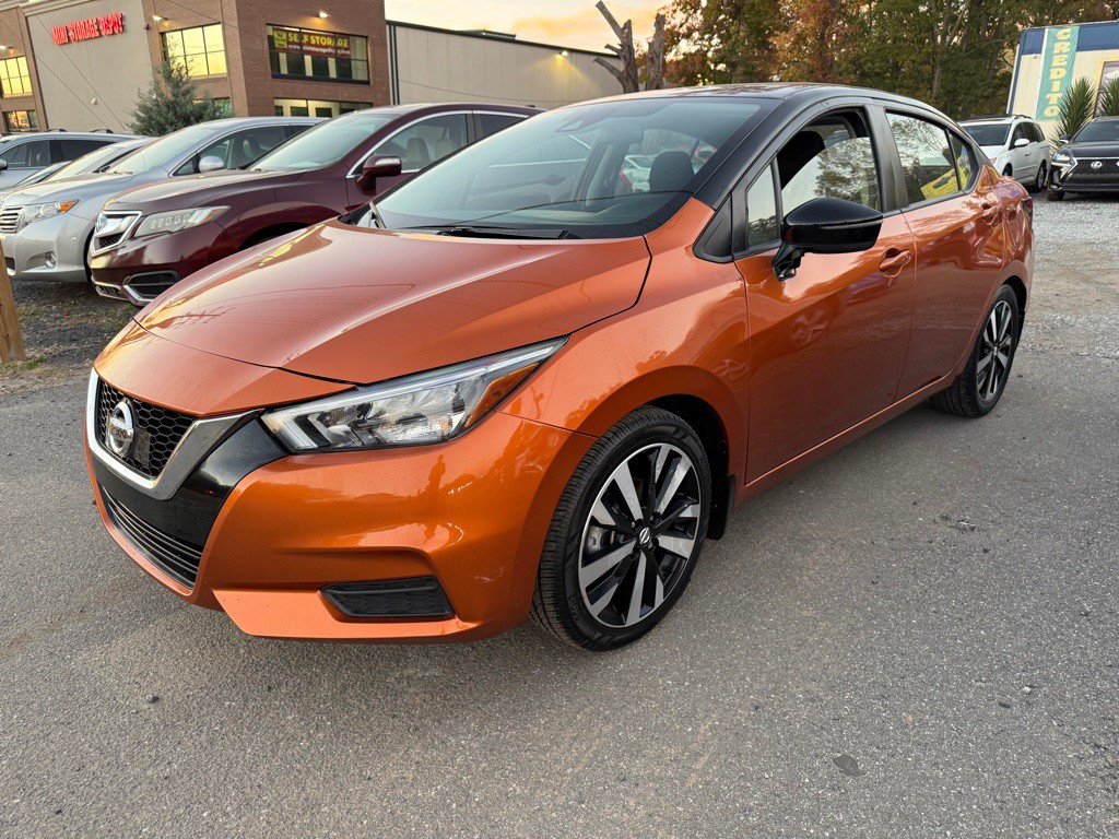 2022 Nissan Versa Image 1
