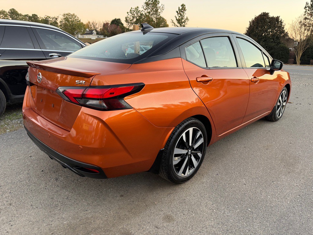 2022 Nissan Versa Image 3