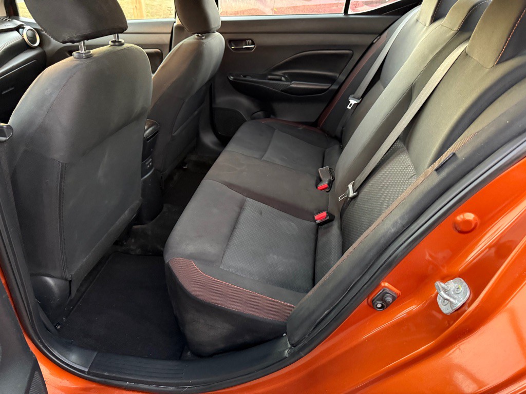 2022 Nissan Versa Image 9