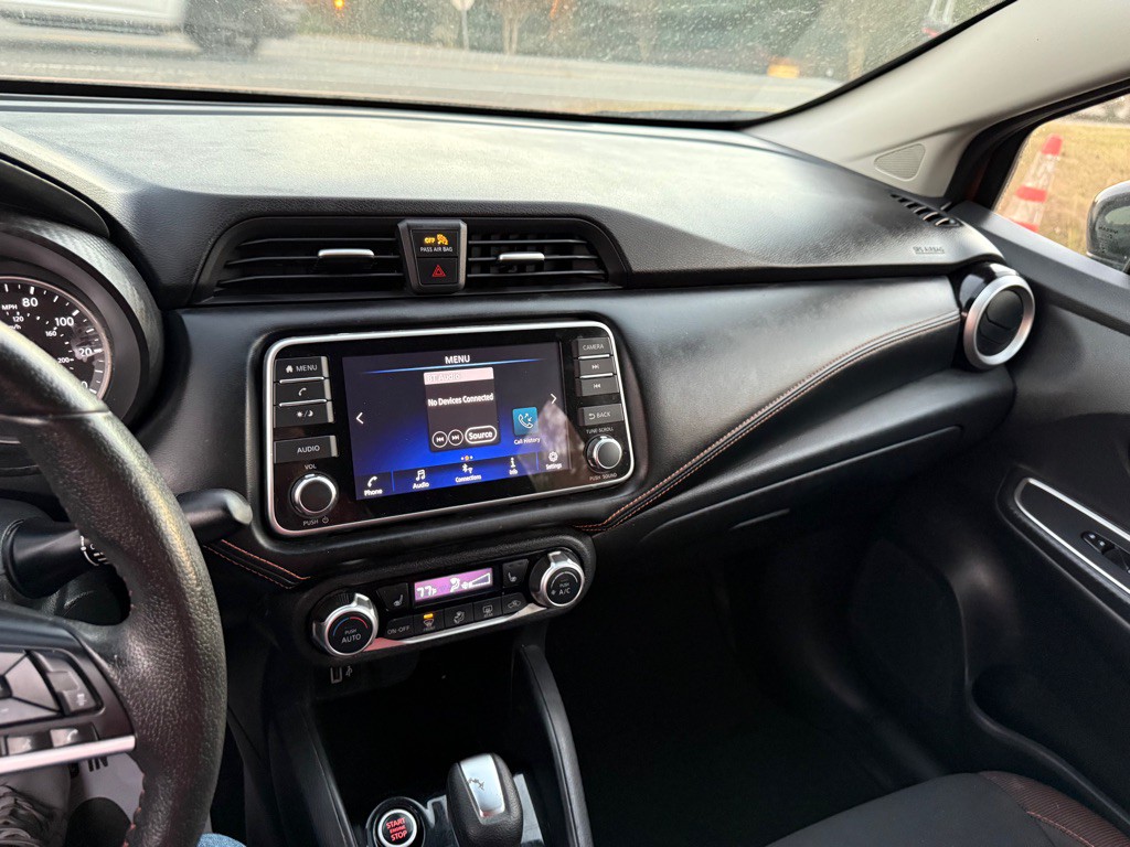 2022 Nissan Versa Image 14