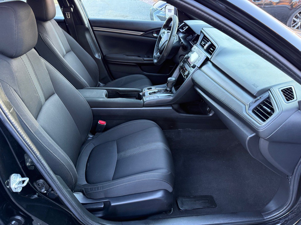 2017 Honda Civic Image 6