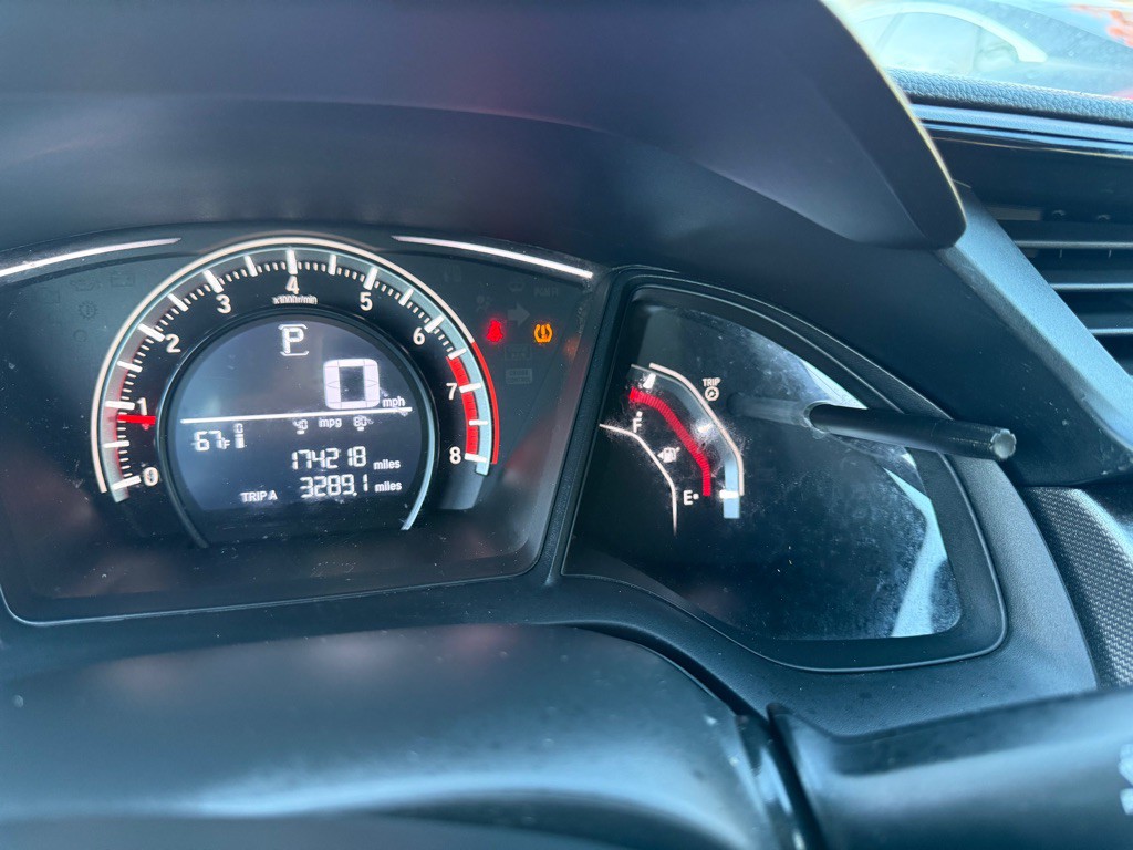 2017 Honda Civic Image 12