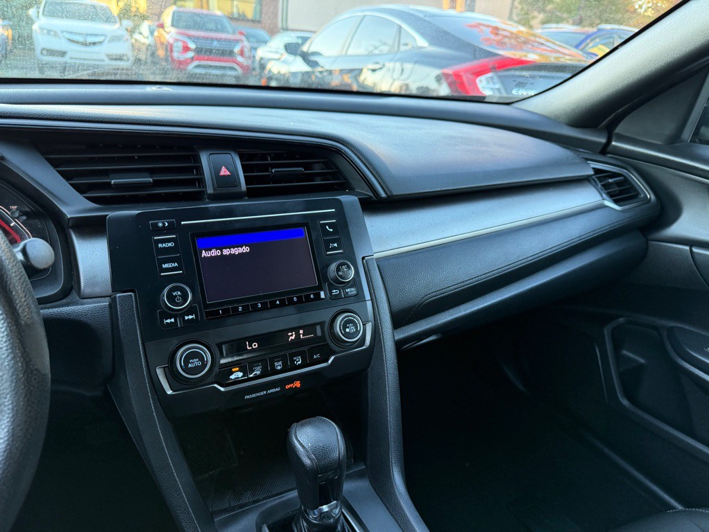 2017 Honda Civic Image 14