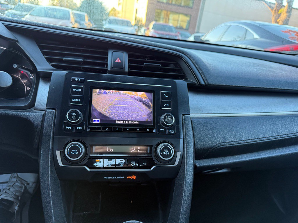 2017 Honda Civic Image 15