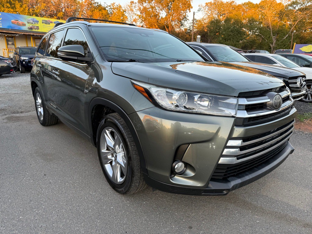 2018 Toyota Highlander Image 4