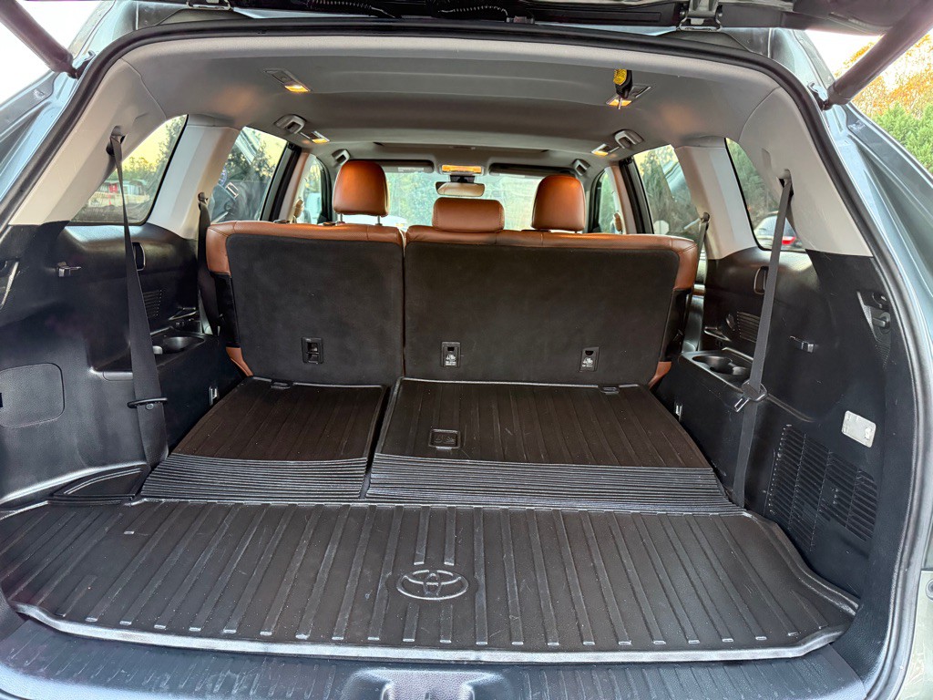 2018 Toyota Highlander Image 8