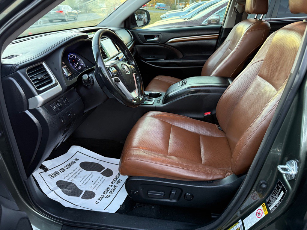 2018 Toyota Highlander Image 10