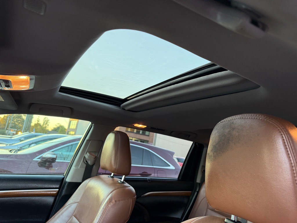 2018 Toyota Highlander Image 11